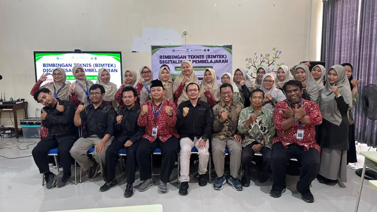 Guru SMA Muhammadiyah Al Kautsar PK Kartasura Bekali Diri dengan Bimtek Digitalisasi Pembelajaran